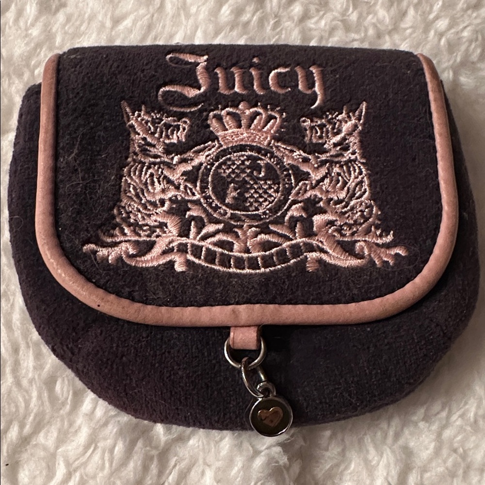EUC Y2K Juicy Couture Velour Coin pouch